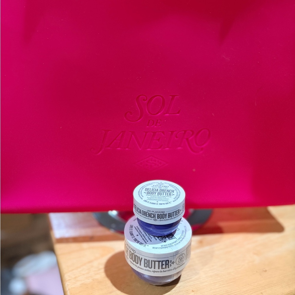 Sol de Janeiro Limited Edition Silicone Beach Bag Cheirosa Body Butter 59